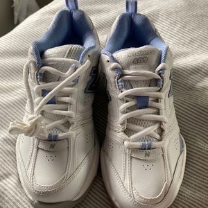 Woman’s New Balance shoes